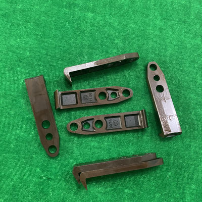 70mm X 16 X 5mm Brauner Stahlgreifer mit 6mm Mittelloch für Offsetdruck