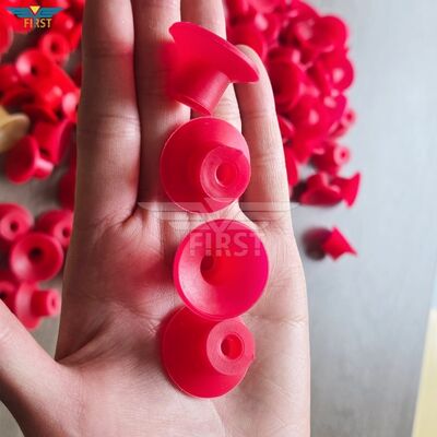 Hochwertiger Martini-Sauger in gelb-roter Farbe für Müller-Martini-Teile.